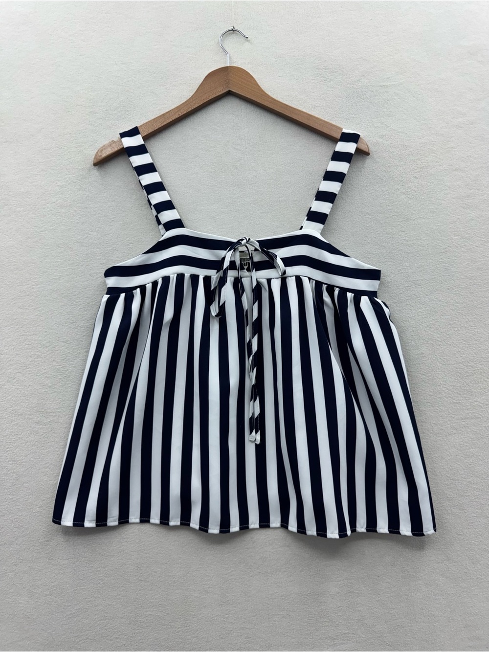 Savanna Jane Top Women’s Large Stripe Sleeveless Tie Neck Nautical Flowy